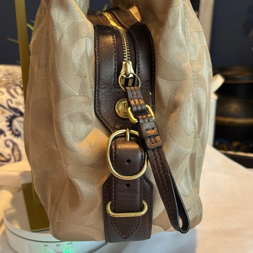 Coach Khaki Signature Jacquard Shoulder Bag with Dark Brown Trim - Picture 13 of 17